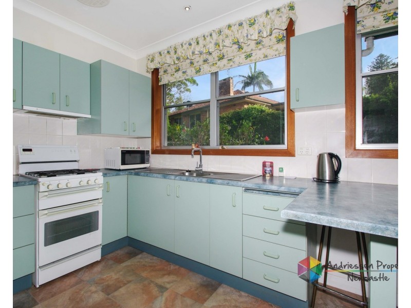 10 Beverley Crescent, New Lambton Heights NSW 2305