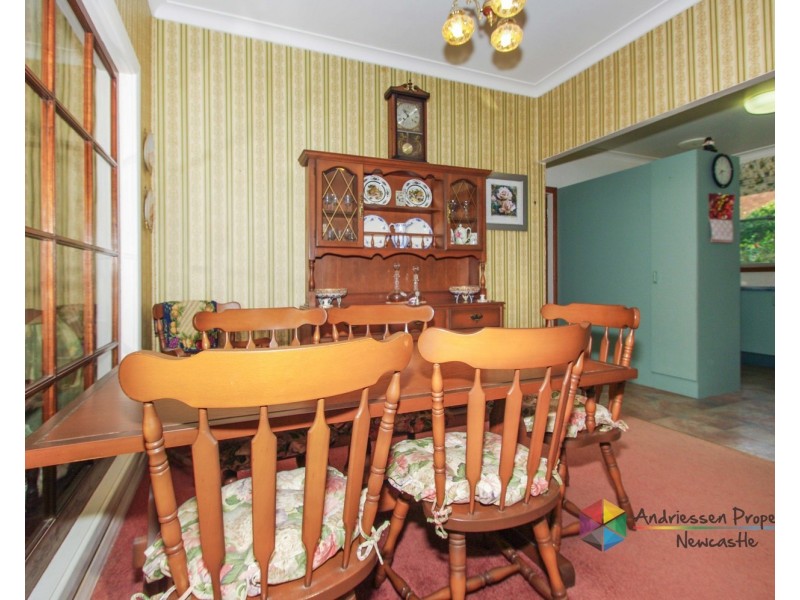 10 Beverley Crescent, New Lambton Heights NSW 2305