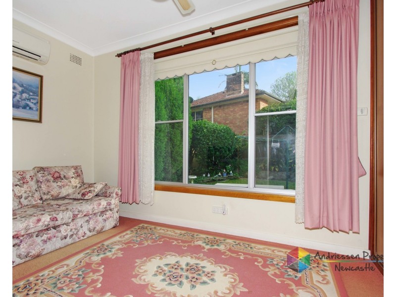 10 Beverley Crescent, New Lambton Heights NSW 2305