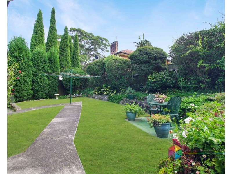 10 Beverley Crescent, New Lambton Heights NSW 2305