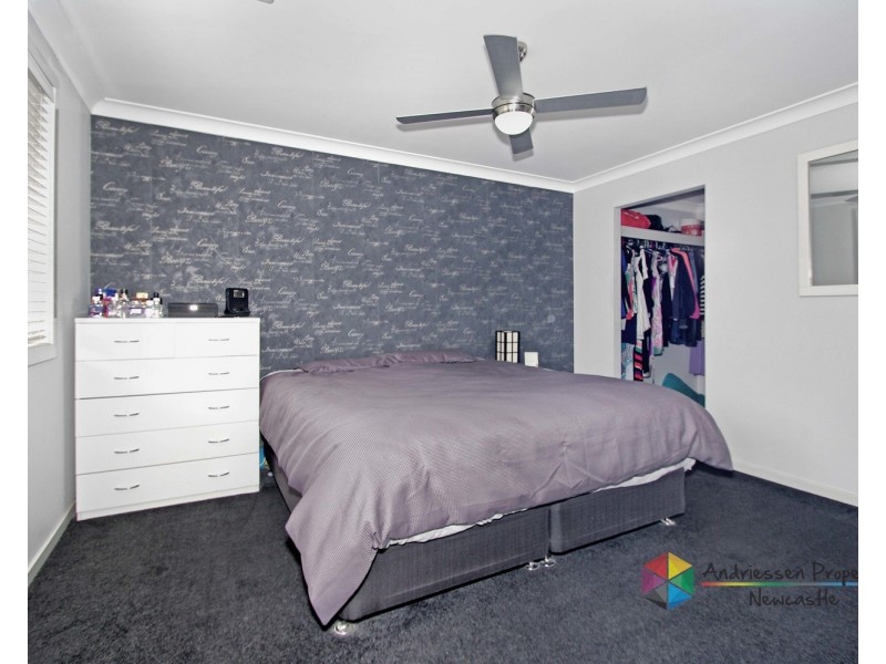 8 Eliza Place, Macquarie Hills NSW 2285