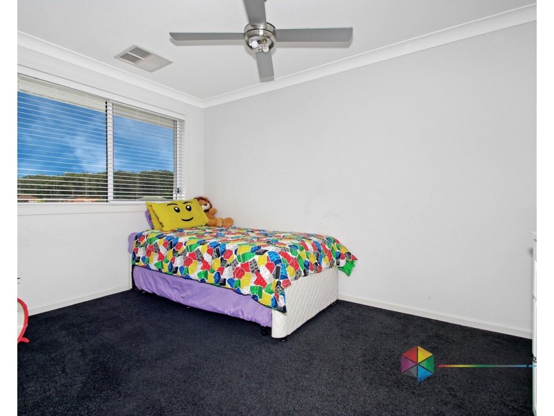 8 Eliza Place, Macquarie Hills NSW 2285