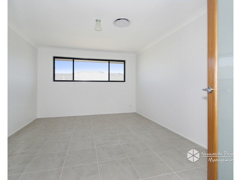 37 Lamb Street, Boolaroo NSW 2284