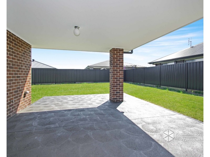 37 Lamb Street, Boolaroo NSW 2284