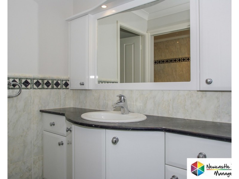 48 Ian Street, Eleebana NSW 2282