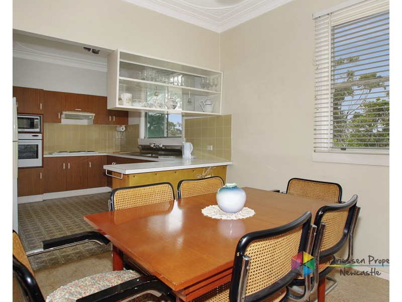 9 Gillian Crescent, Cardiff NSW 2285