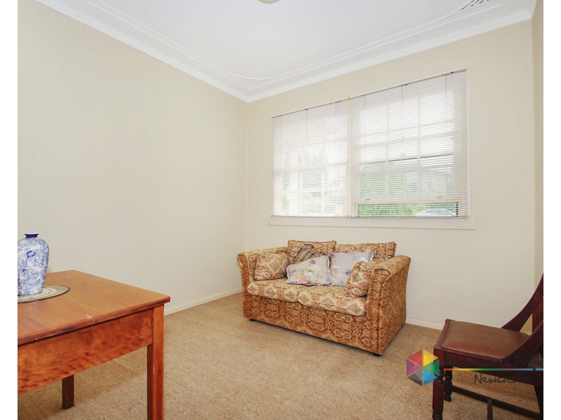 9 Gillian Crescent, Cardiff NSW 2285