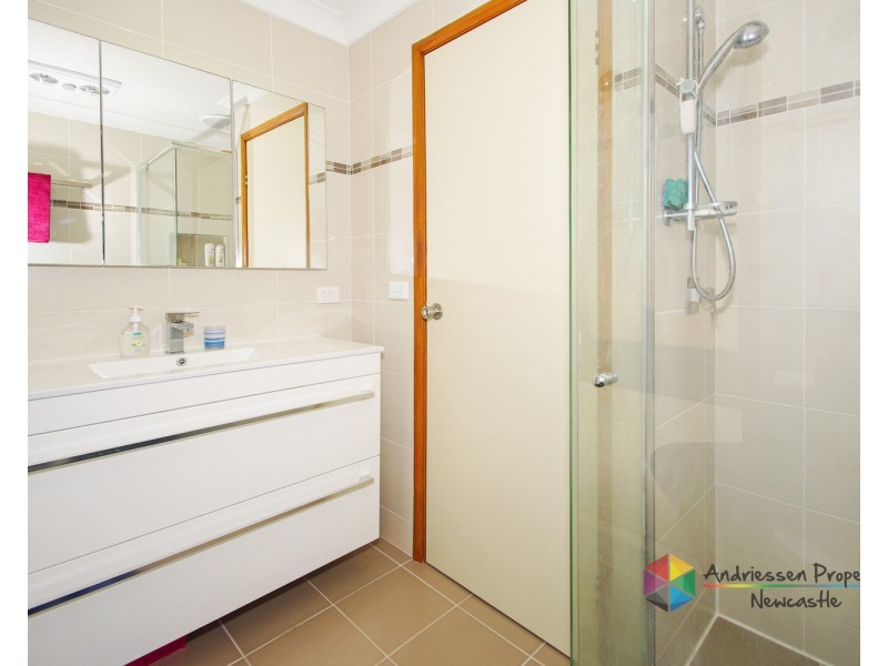 14 Seppelt Close, Eleebana NSW 2282