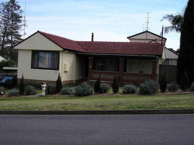16 Graham Street, Glendale NSW 2285