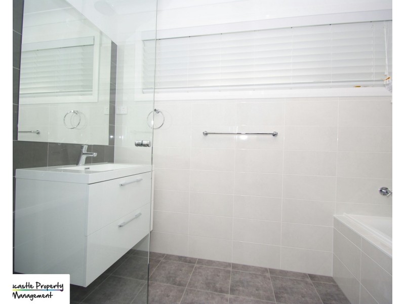 2/51 Wansbeck Valley Road, Cardiff NSW 2285