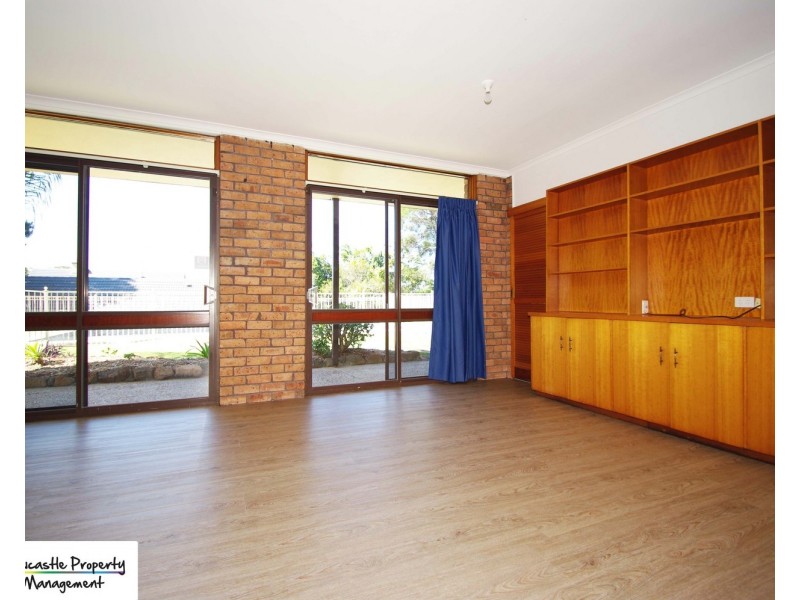 25 Blaxland Road, Macquarie Hills NSW 2285