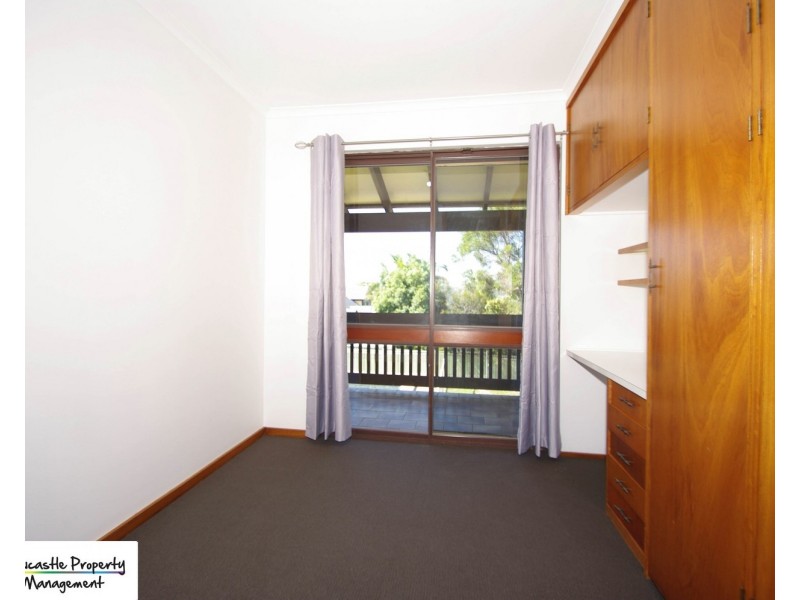 25 Blaxland Road, Macquarie Hills NSW 2285