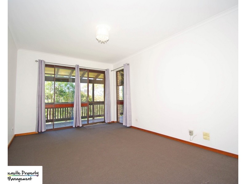 25 Blaxland Road, Macquarie Hills NSW 2285