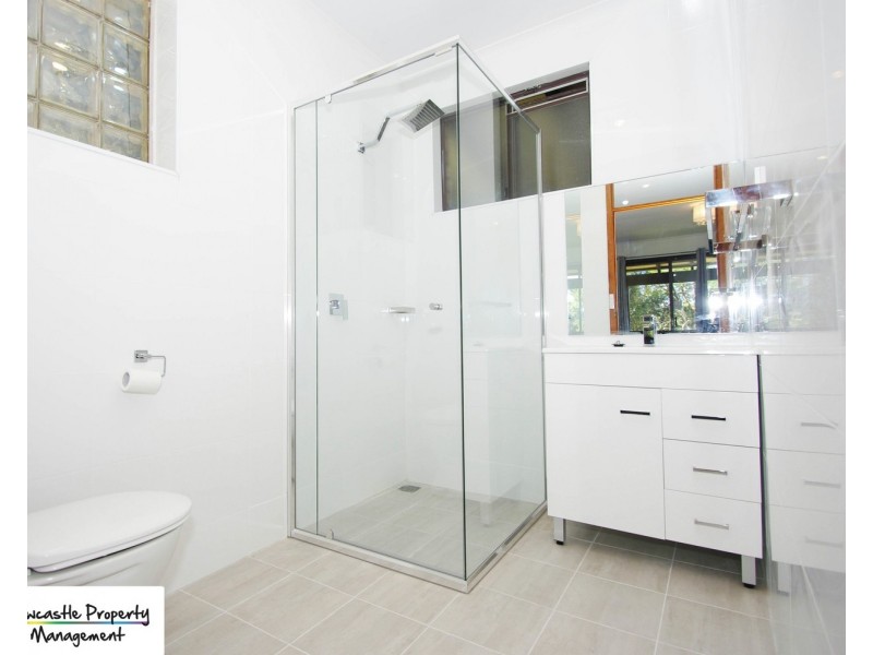 25 Blaxland Road, Macquarie Hills NSW 2285