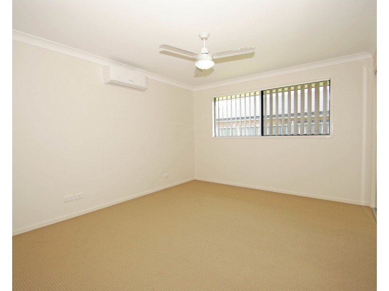 64 Seaside Boulevard, Fern Bay NSW 2295