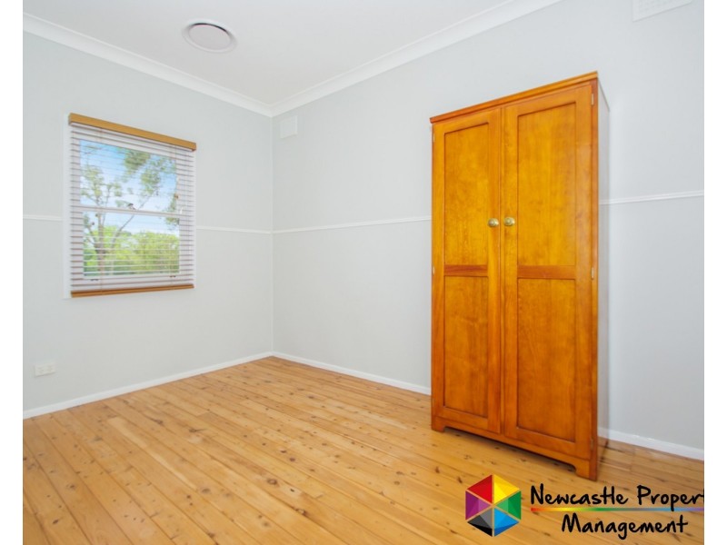 16 Lake Road, Wallsend NSW 2287