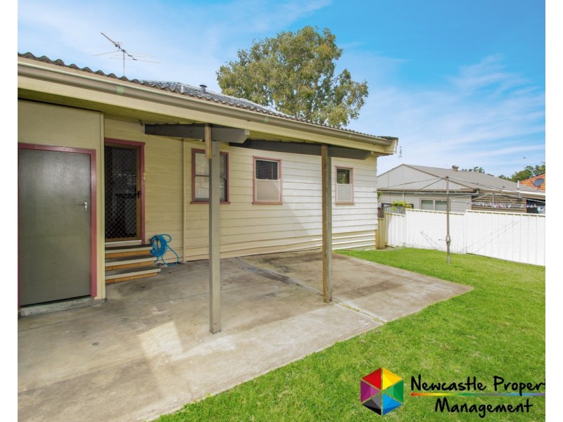 16 Lake Road, Wallsend NSW 2287