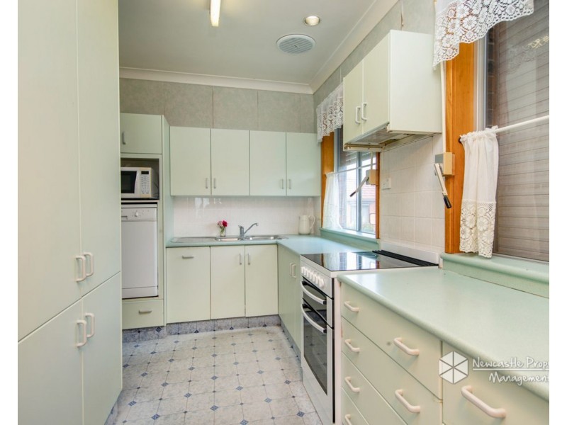37 Bradman Street, Charlestown NSW 2290