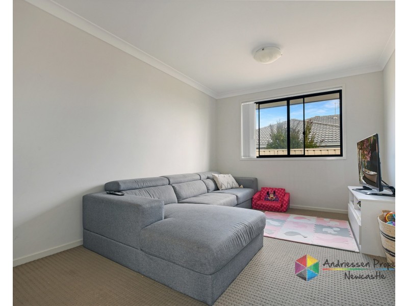 15 Chris Place, Edgeworth NSW 2285