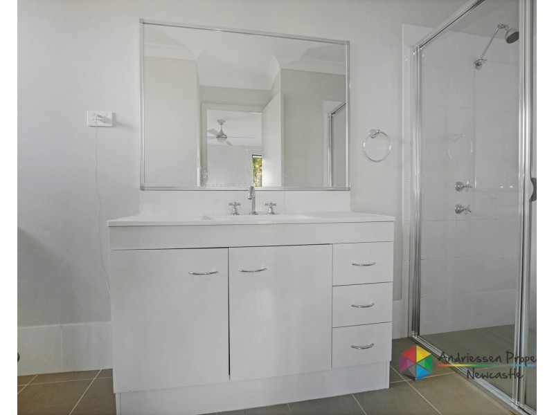 15 Chris Place, Edgeworth NSW 2285