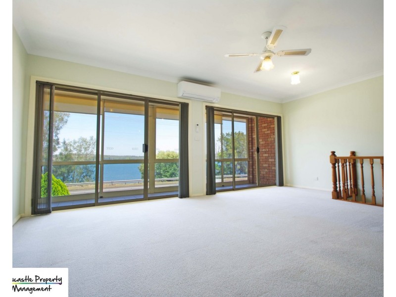 2/304 The Esplanade, Speers Point NSW 2284