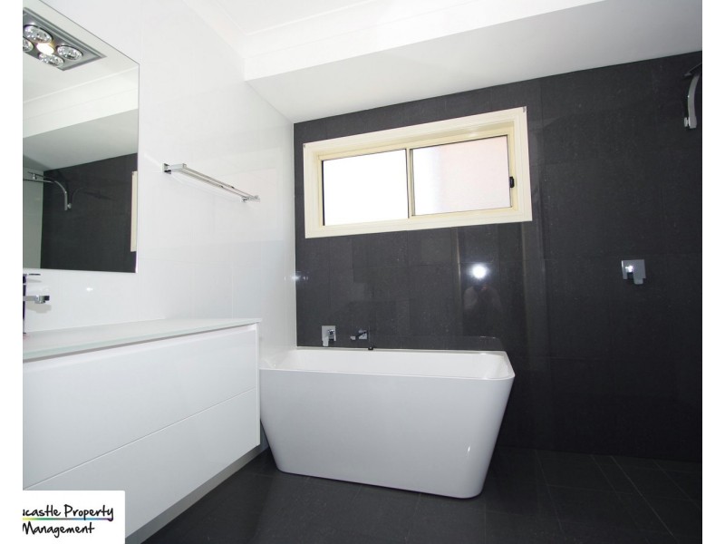 2/304 The Esplanade, Speers Point NSW 2284