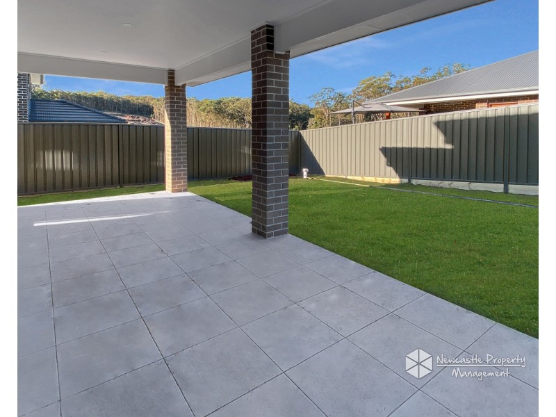 8 Karangali Street, Edgeworth NSW 2285