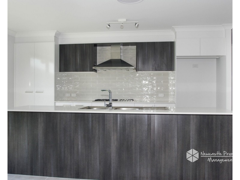 37 Lamb Street, Boolaroo NSW 2284