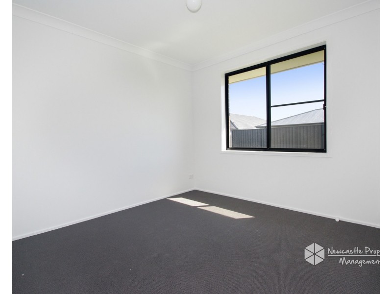 37 Lamb Street, Boolaroo NSW 2284