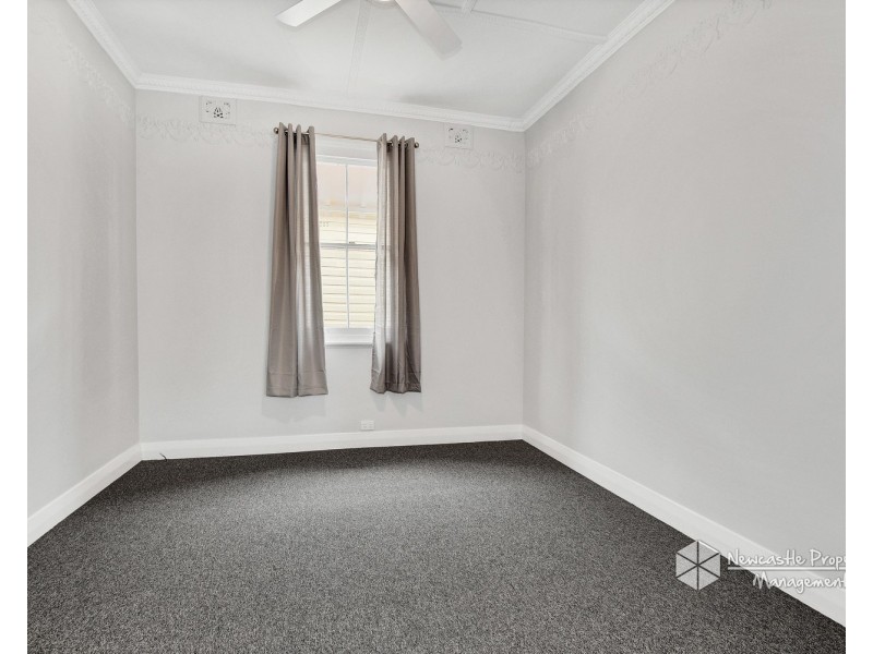 8 George Street, Mayfield East NSW 2304