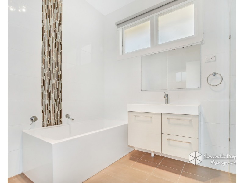 32 McDonald Crescent, Charlestown NSW 2290