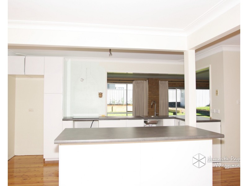 4 Bunning Avenue, Rutherford NSW 2320