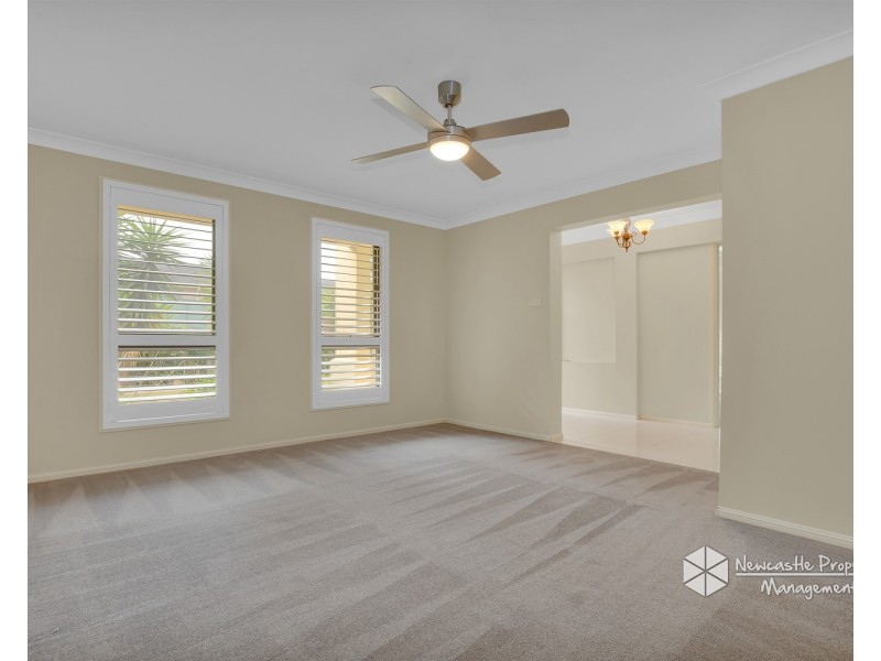 1 Hebrides Road, Fletcher NSW 2287