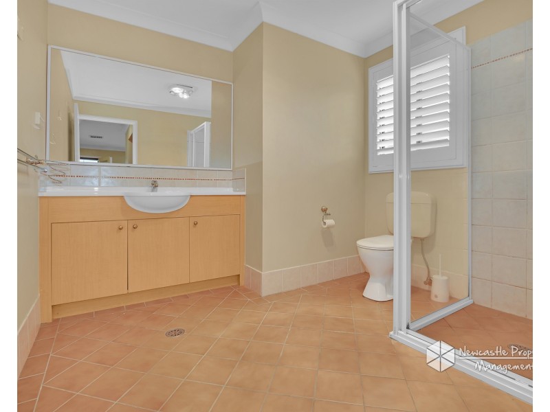 1 Hebrides Road, Fletcher NSW 2287