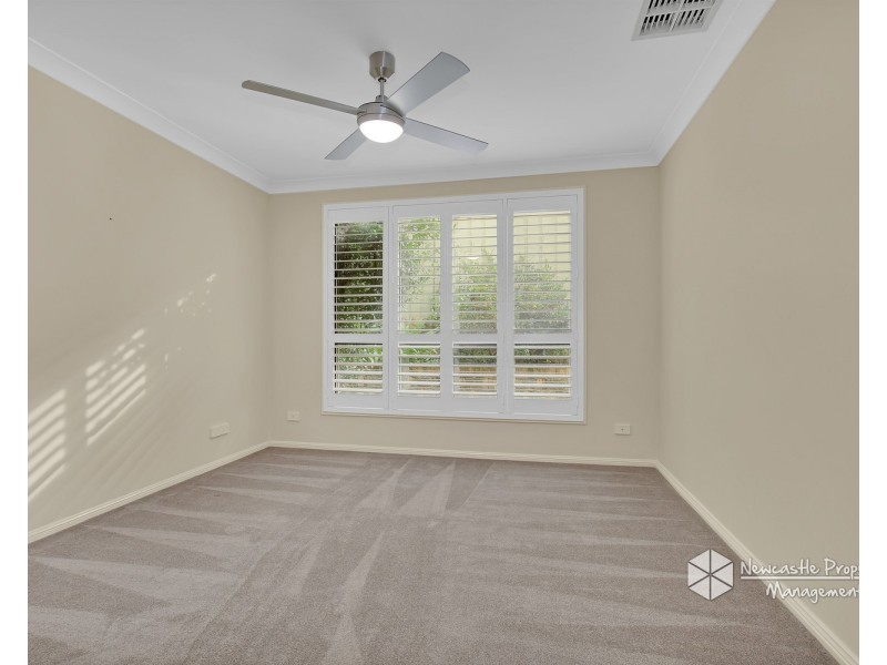 1 Hebrides Road, Fletcher NSW 2287