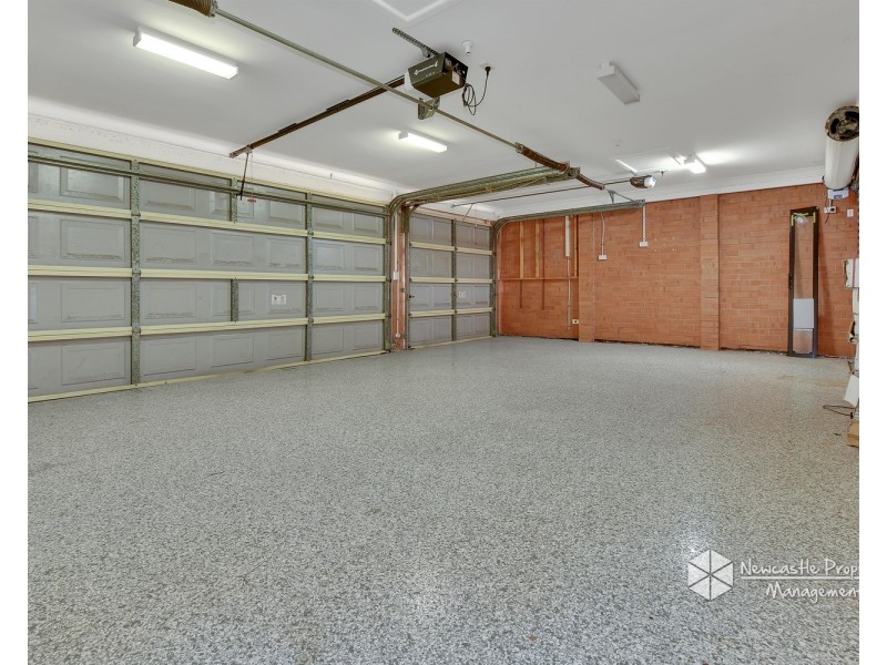 1 Hebrides Road, Fletcher NSW 2287