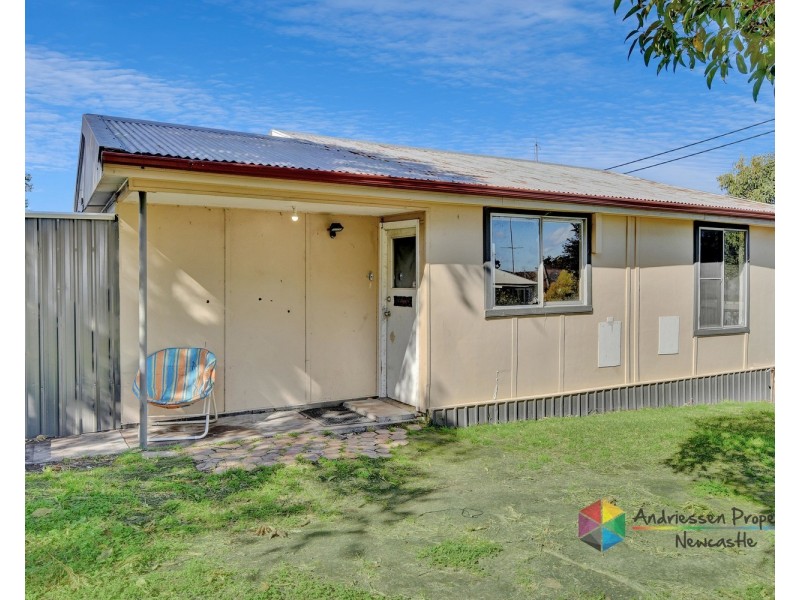 12 Bruce Street, Glendale NSW 2285
