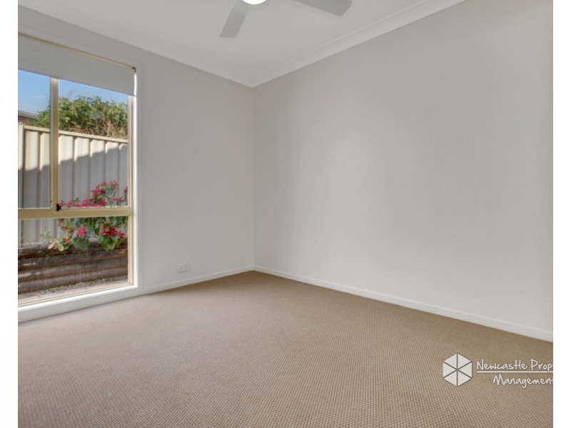 2/2 Baron Close, Valentine NSW 2280