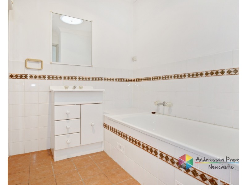 2/58 Tiral Street, Charlestown NSW 2290