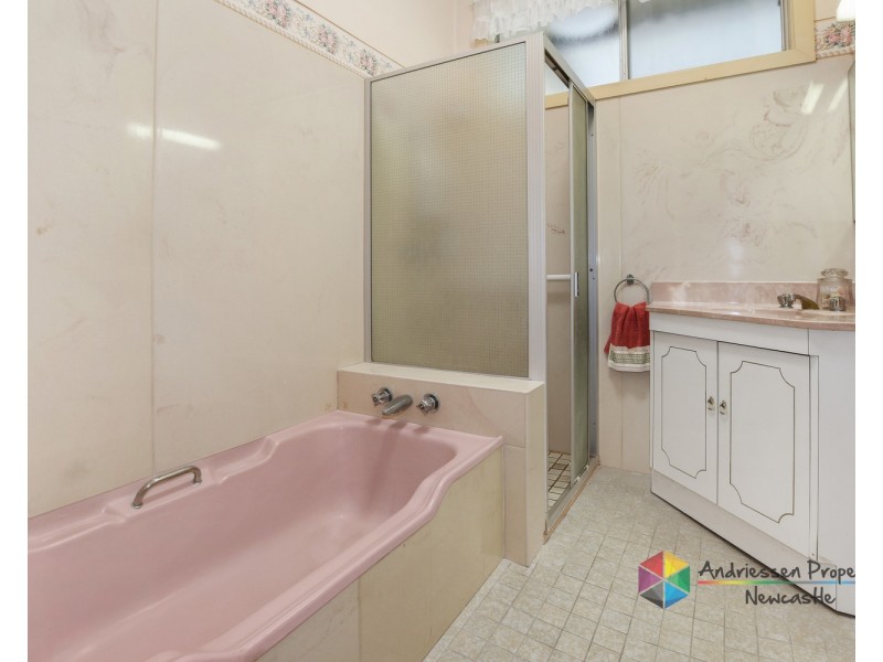 9 Quarry Road, Speers Point NSW 2284