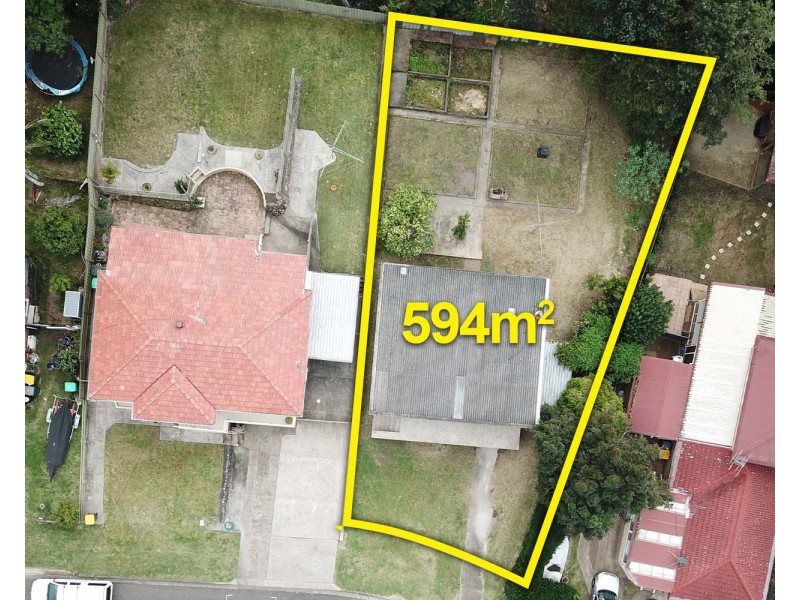 16  Gillian Crescent, Cardiff NSW 2285