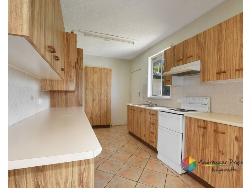 11 Clarence Street, Glendale NSW 2285