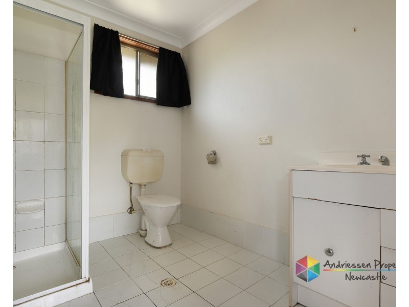11 Clarence Street, Glendale NSW 2285