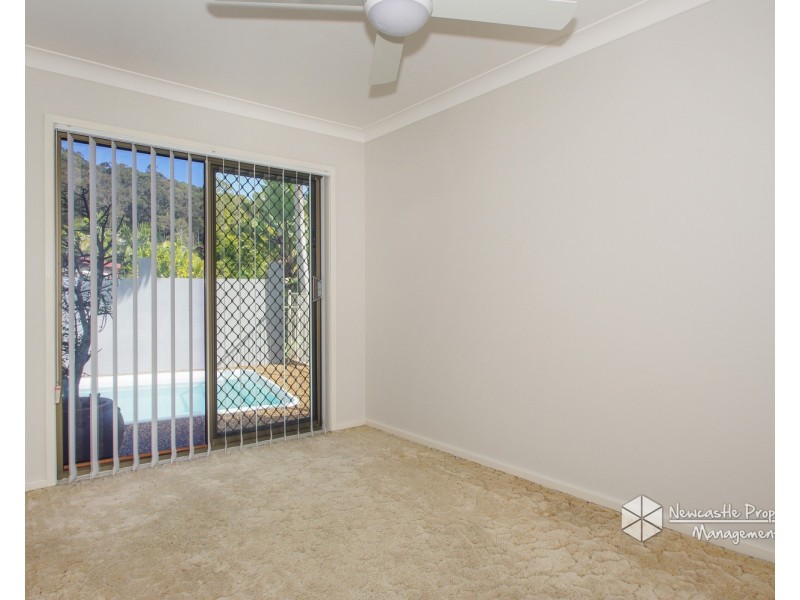 48 Ian Street, Eleebana NSW 2282