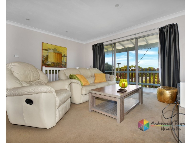 17 Valley View Crescent, Glendale NSW 2285