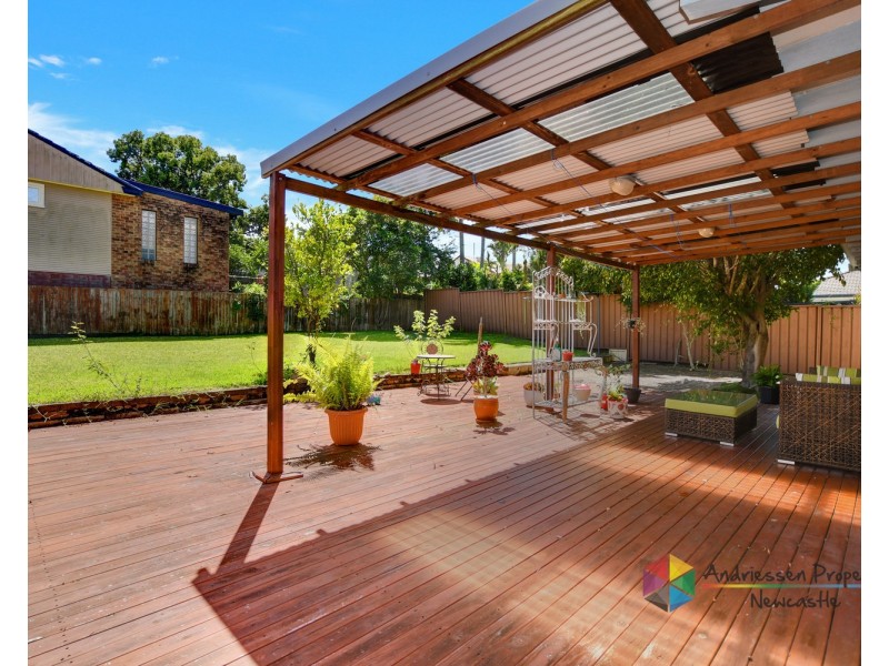 17 Valley View Crescent, Glendale NSW 2285