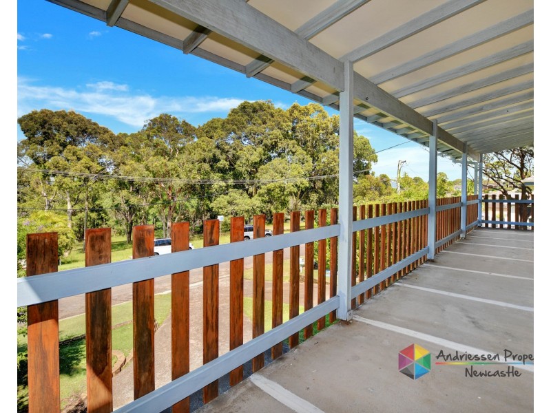 17 Valley View Crescent, Glendale NSW 2285