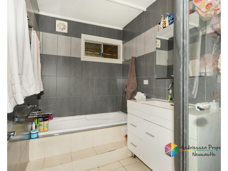 42 Gunambi Street, Wallsend NSW 2287