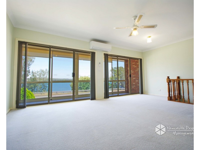 2/304 The Esplanade, Speers Point NSW 2284