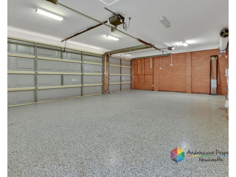 1 Hebrides Road, Fletcher NSW 2287